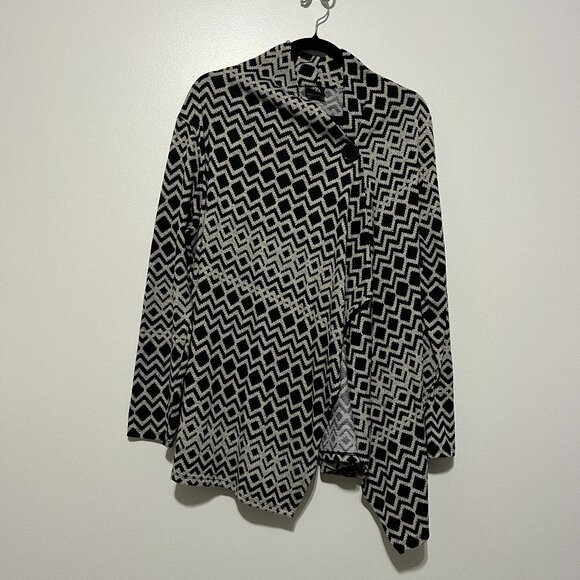 Bobeau Womens Wrap Cardigan Size 1X Black Gray Geometric Lagenlook Indie Artsy - Picture 1 of 9